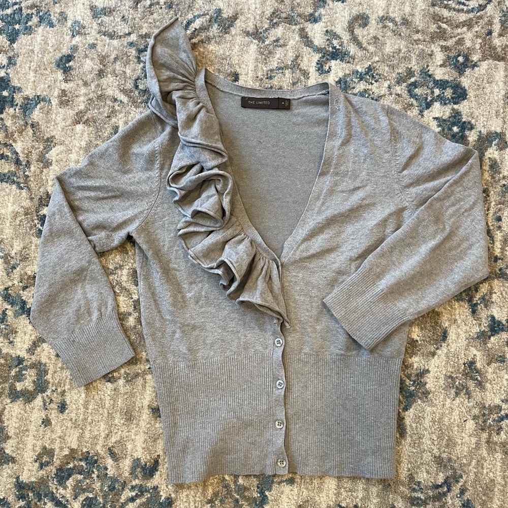 Women’s Gray cardigan with ruffle collar